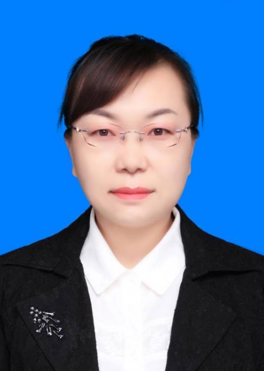 马丽娜（吉林市扶贫开发办公室副主任、党组成员）