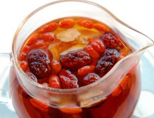 红枣枸杞糖水
