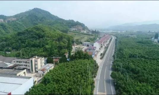 中心镇（云南省丽江市华坪县辖镇）