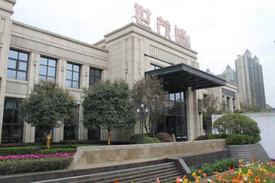 世茂璀璨天城（成都市世茂璀璨天城小区）