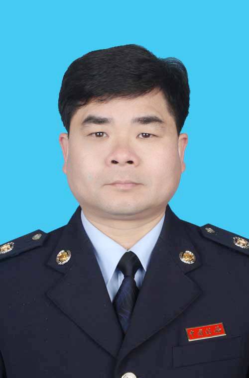 陆俊（广西靖西市税务局副局长）