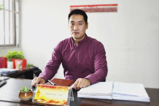 周余（郑州商学院艺术学院党总支书记）