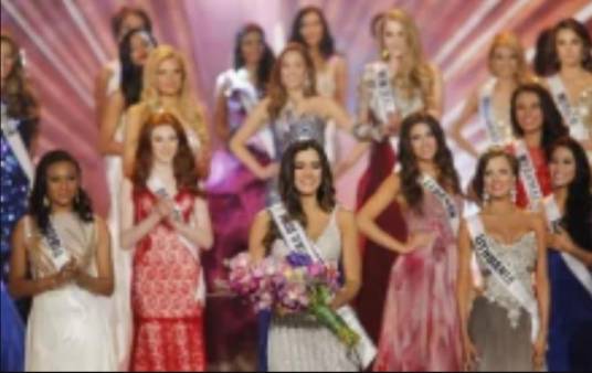 宝琳娜·维加(哥伦比亚裔选美冠军)