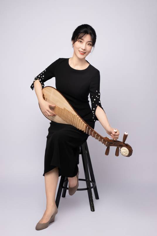 杨婷婷（中国琵琶演奏者）