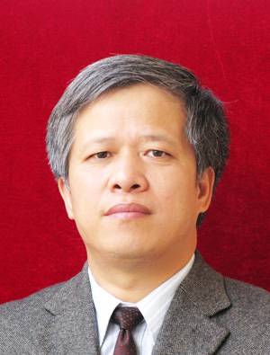 邓烈（西南大学柑桔研究所党委副书记、丰农控股首席科学家）