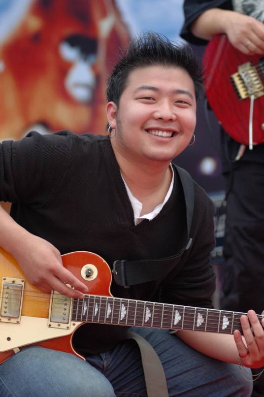 苑杰（内地歌手、音乐人）