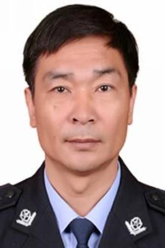 吴文献（河南省平顶山市公安局党委委员）