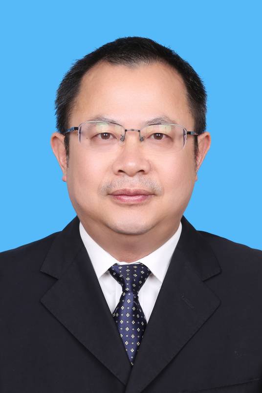 周飞(广西壮族自治区大数据发展局党组成员,自治区信息中心党委书记、主任,自治区大数据研究院院长)