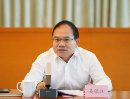 吴镇江（福建省委省直机关工委副书记）