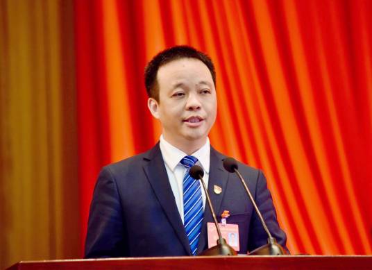 陈研（广东省茂名市电白区委副书记、区长）