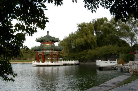钓鱼台（山东省鄄城县钓鱼台）
