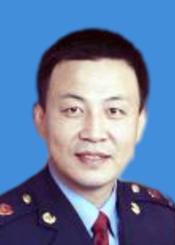 郭辉（北京市东城区市场监督管理局党组成员、派驻纪检监察组组长）