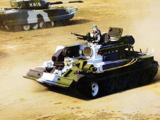 84式中型坦克抢救车