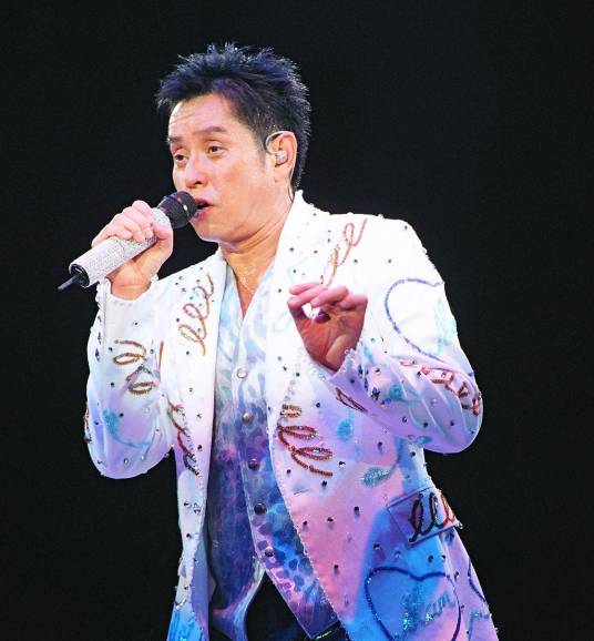 酒红色的心（谭咏麟演唱歌曲）