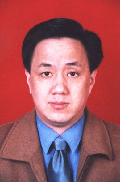 曾建华（湖南省地震局副局长、党组成员）