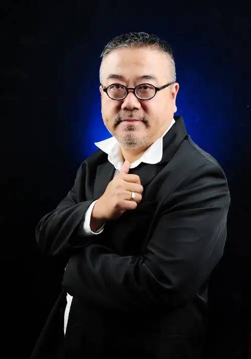 张隆（艺术家）