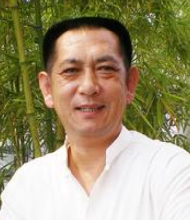 张国富（中国花鸟画家）