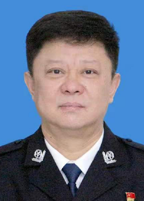 梁东（哈尔滨市阿城区人民政府副区长、区公安局局长）