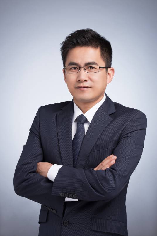 周志强（上海震亚律师事务所主任）