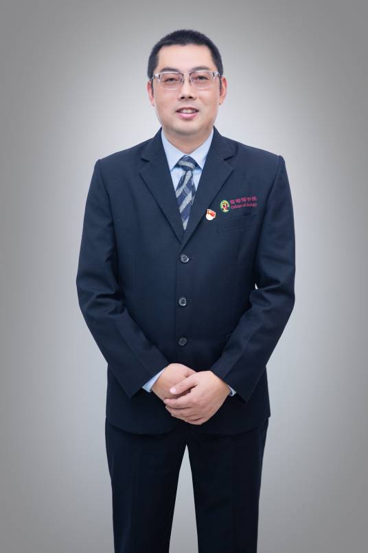 刘旭（西北农林科技大学葡萄酒学院教学副院长）