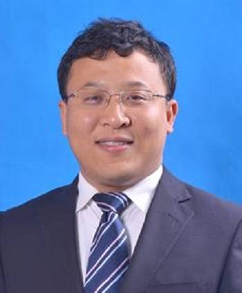 张凌（南方科技大学党委副书记、工会主席）