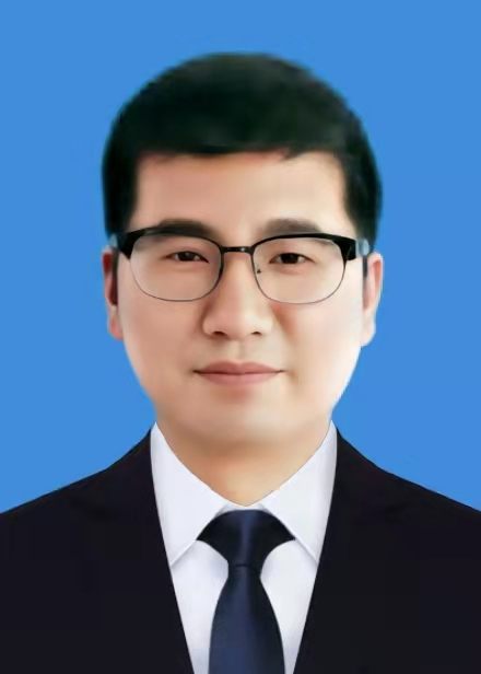 王鹏飞（河北省承德市委副秘书长）