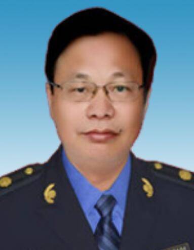 陈伟华（湘潭城市管理和综合执法局党委委员、副局长）