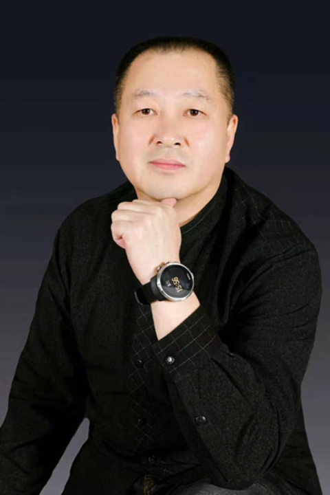 张海涛（吉林大学教授）