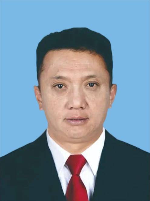 卫东（西藏自治区阿里地区政协副主席、党组成员）