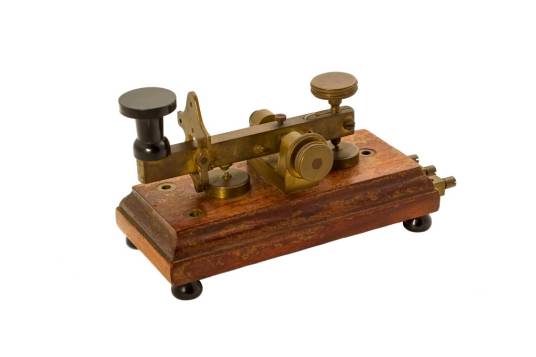 电报（即时远距离通信方式）