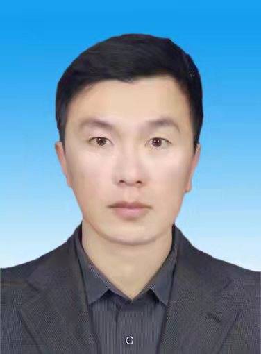 刘刚（吉林省白山市浑江区委副书记、人民政府区长）