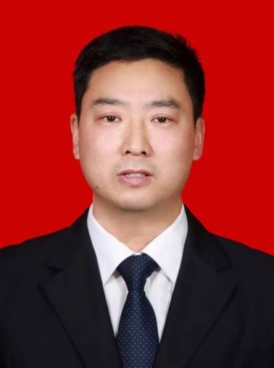 殷旭（四川省达州市城市管理行政执法局党组成员、副局长）