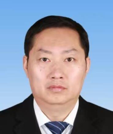 郭岩（调兵山市市委教育工委副书记、教育局党组书记、局长）