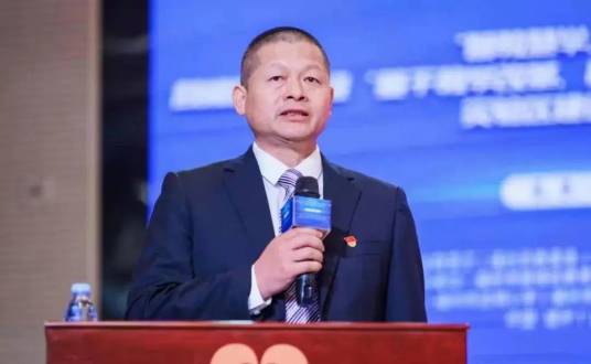 黄兴（福州市鼓楼第二中心小学教育集团总校长、福州市鼓楼第二中心小学党支部书记）