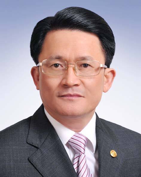 吴勇（海南省儋州市人大常委会原副主任）