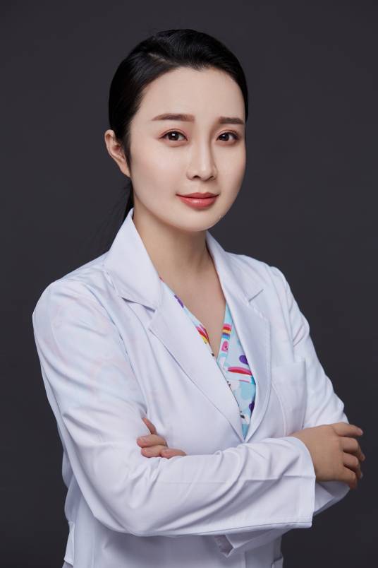赵璐（北京美力三生诊所美容外科主诊医生）