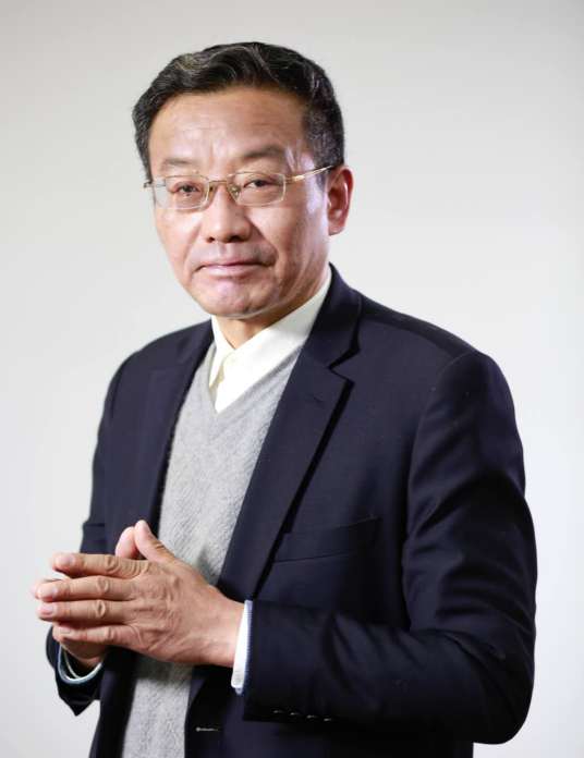 王德峰（复旦大学哲学学院原教授）