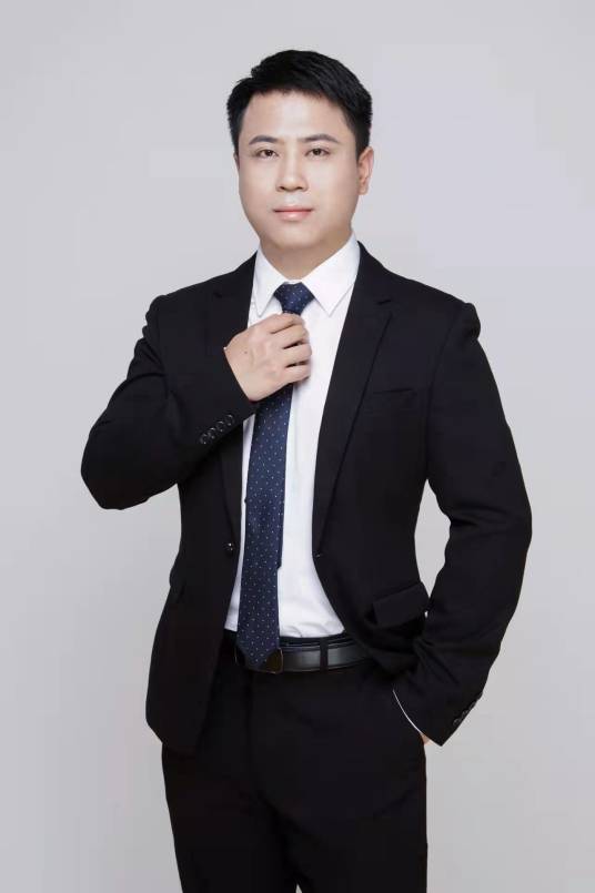 陈柏林（湖南省肿瘤医院胸内二科副主任医师，科室副主任）