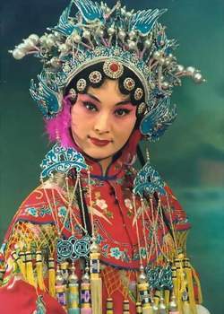 张萍（国家一级演员、黄梅戏演员）