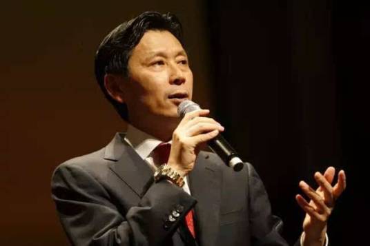 周华（云南师范大学副教授）