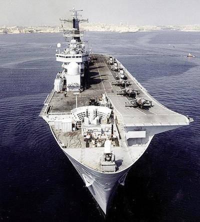 纵横晚清的航空母舰