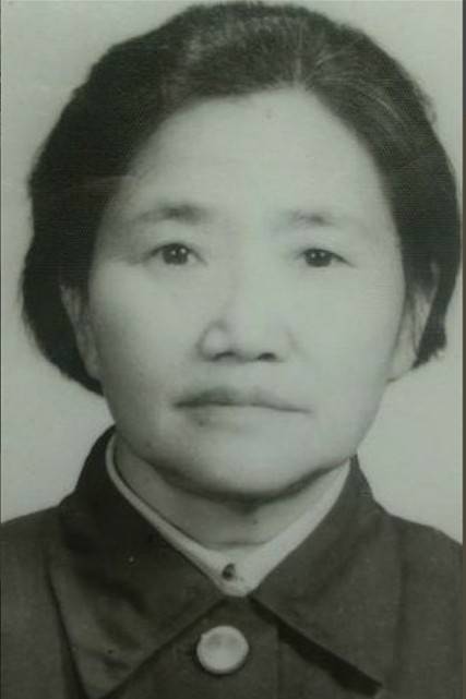 王凯（军转抗战干部赣南师院老前辈）