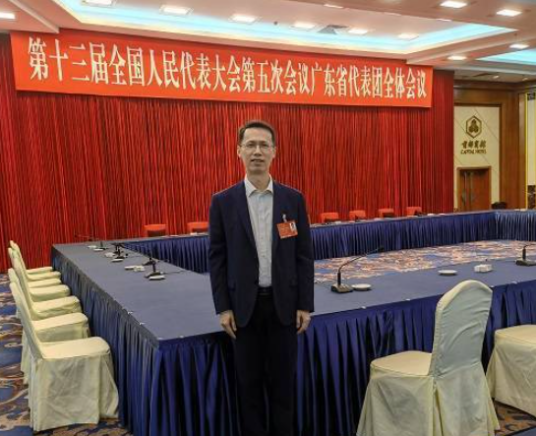 张晓（第十四届全国人大代表，广东嘉城建设集团党委书记、董事长）