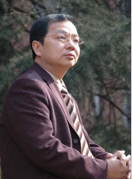 李建华（湖南城市学院原党委书记）