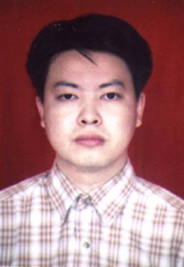 黄镇（福建医科大学附属漳州市医院胸心外科主任医师）