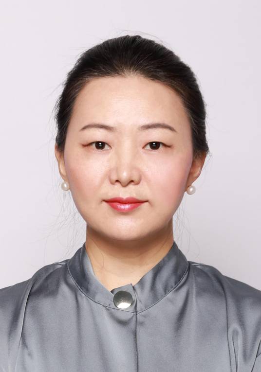 康娜(江西服装学院理事)