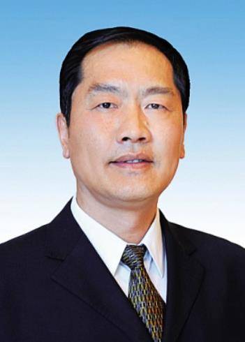 周斌（四川省凉山州人大常委会原副主任）