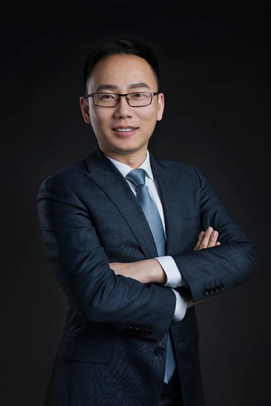 何平（清华大学经济管理研究院副院长、金融系系主任、教授）