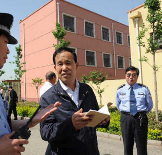 朱军（河南省司法厅党委委员、政治部主任）