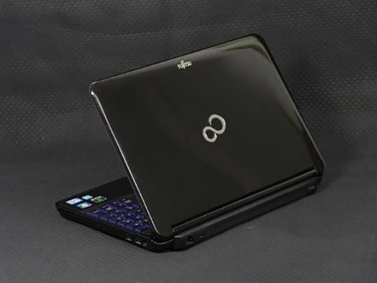 富士通LH772(i7 3612QM/4GB/750GB)型动黑